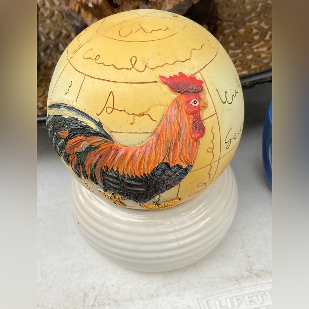 Awesome rooster picture on ball